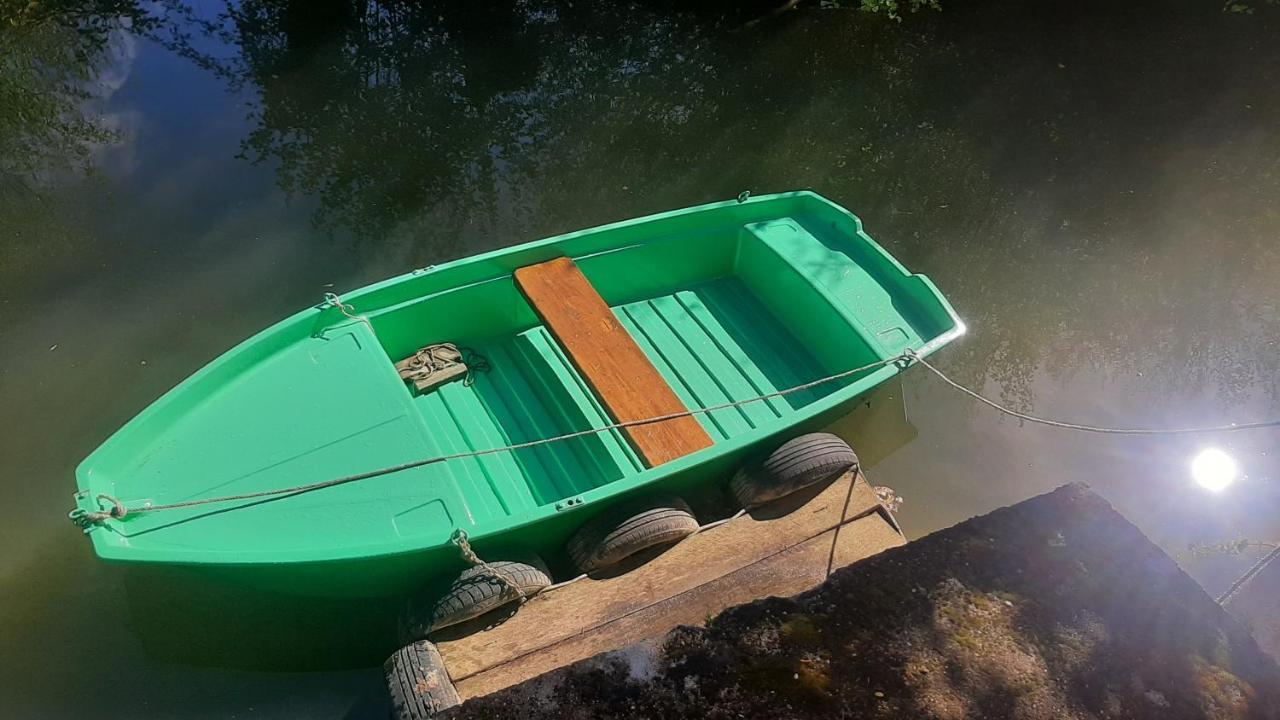 Le Gite Embarque - Gere Par Presta-Zen'Services - Barque Electrique En Supplement Verdun-sur-Meuse Luaran gambar