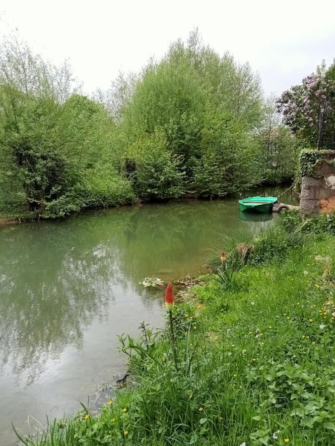 Le Gite Embarque - Gere Par Presta-Zen'Services - Barque Electrique En Supplement Verdun-sur-Meuse Luaran gambar